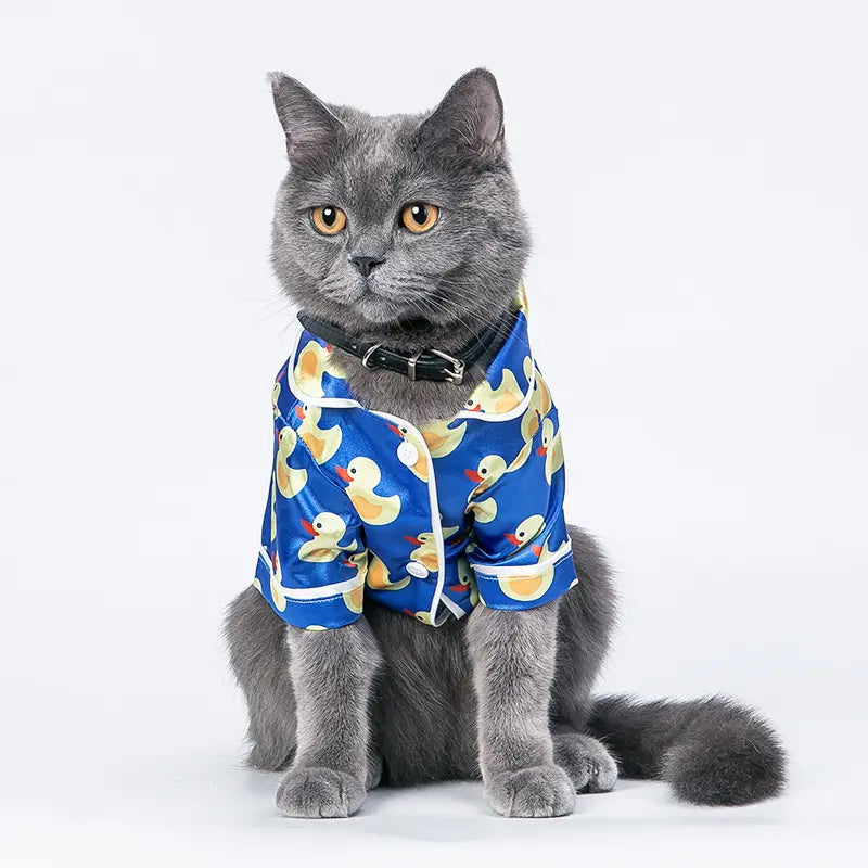Cozy Autumn & Winter Pet Jacket – Warm Stylish Outfit for Dogs & Cats