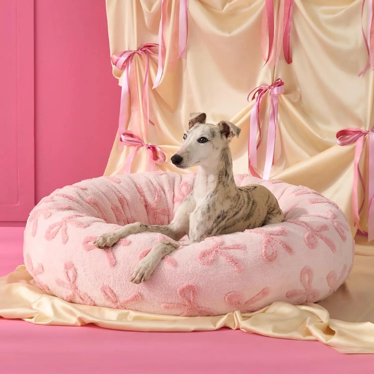 Calming Donut Dog & Cat Bed – Fluffy Plush Round Pet Bed for Anxiety Relief & Deep Sleep
