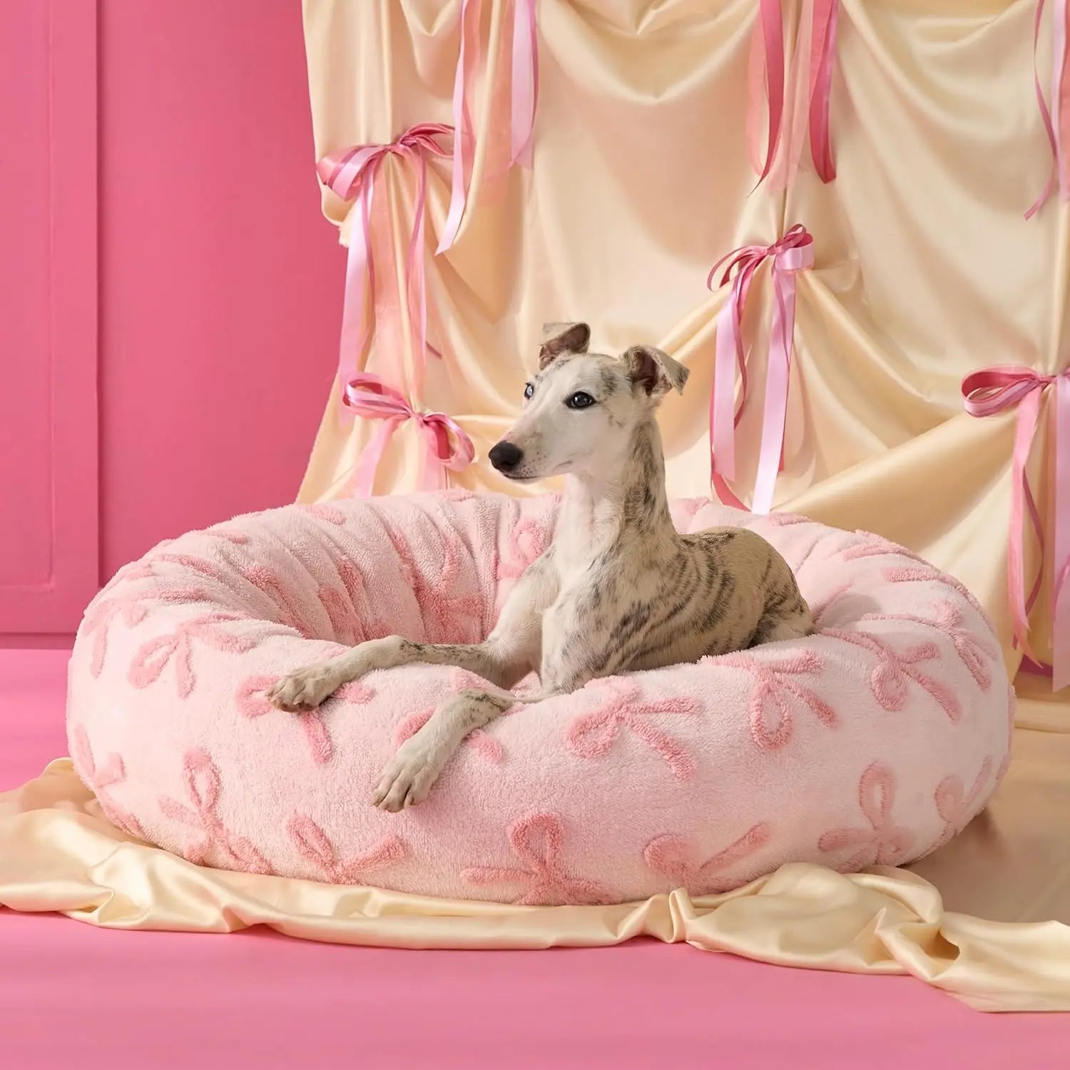Calming Donut Dog & Cat Bed – Fluffy Plush Round Pet Bed for Anxiety Relief & Deep Sleep